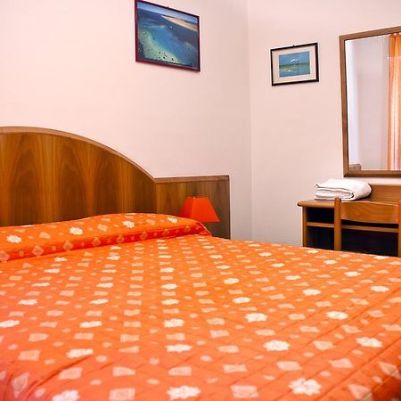 B&B Il Colle Serra San Quirico Exterior photo