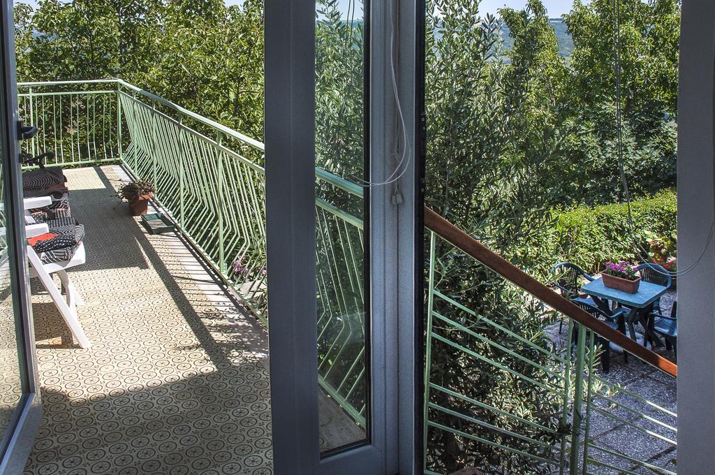 B&B Il Colle Serra San Quirico Exterior photo